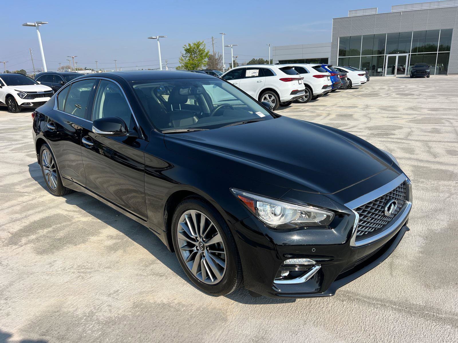 Used 2023 INFINITI Q50 Luxe w/ Cargo Package image 3