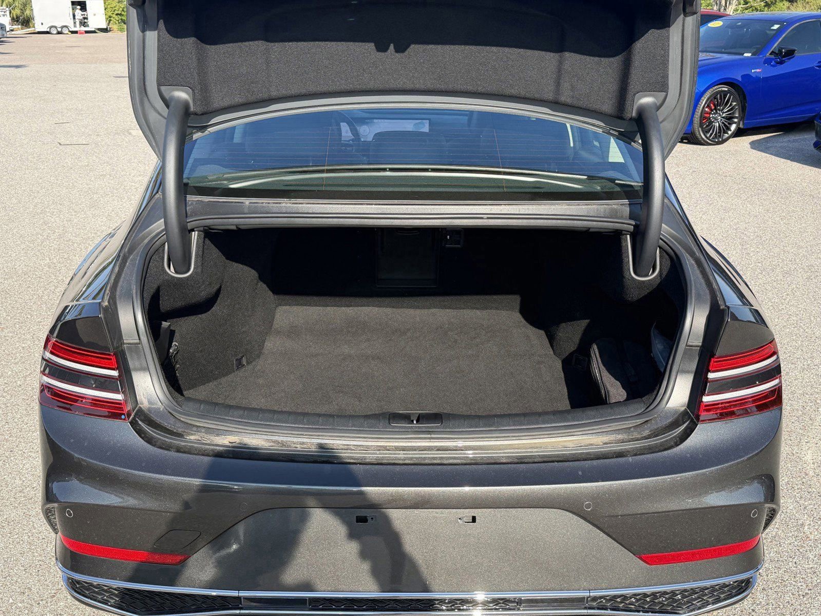 Used 2025 Genesis G80 2.5T image 11