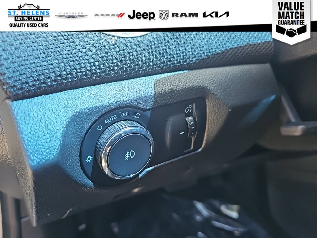 Used 2014 Chevrolet Cruze LTZ w/ RS Package FWD image 22