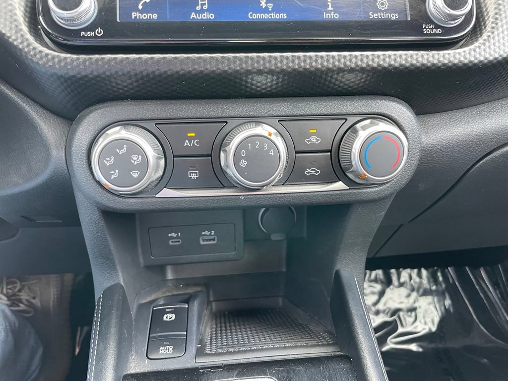 Used 2024 Nissan Kicks SV FWD image 10