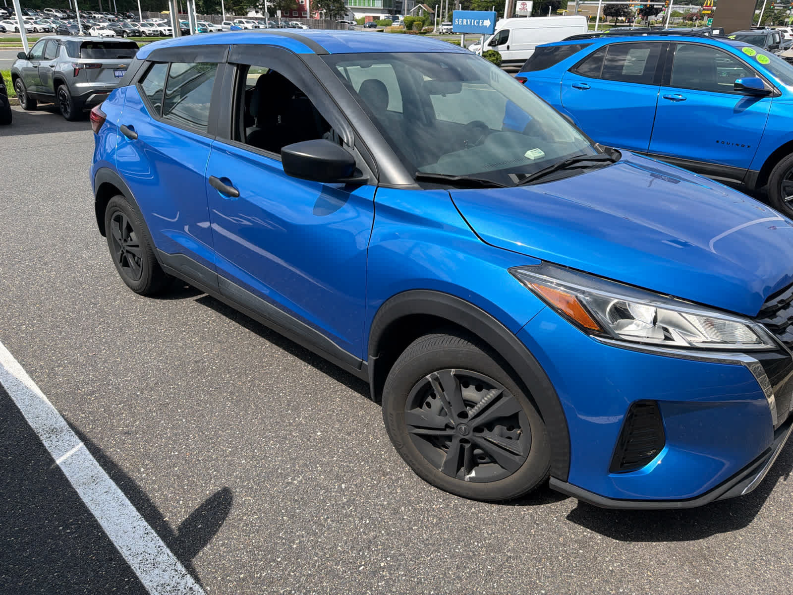Used 2023 Nissan Kicks S FWD image 2