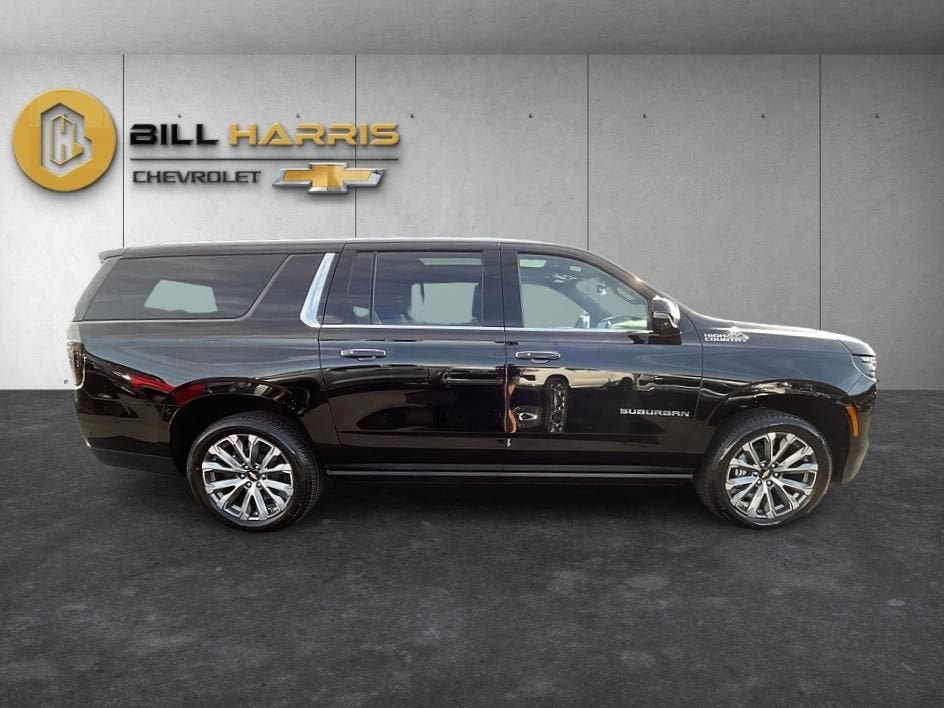 New 2026 Chevrolet Suburban High Country AWD/4WD image 10