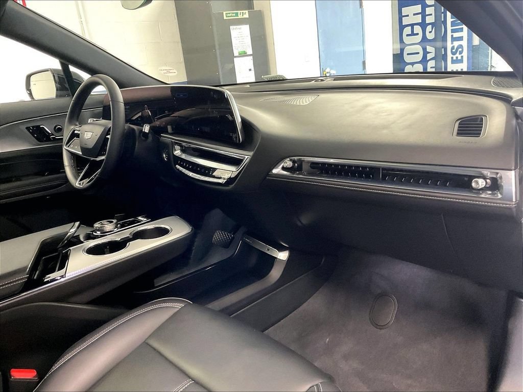 Used 2024 Cadillac Lyriq Tech w/ Driver Assist Package AWD/4WD image 14