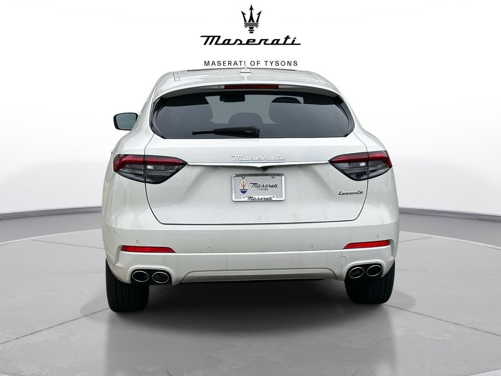 Used 2023 Maserati Levante GT AWD/4WD image 15