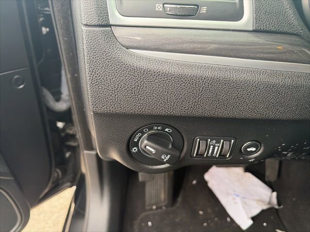 Used 2021 Chrysler 300 Touring L image 19