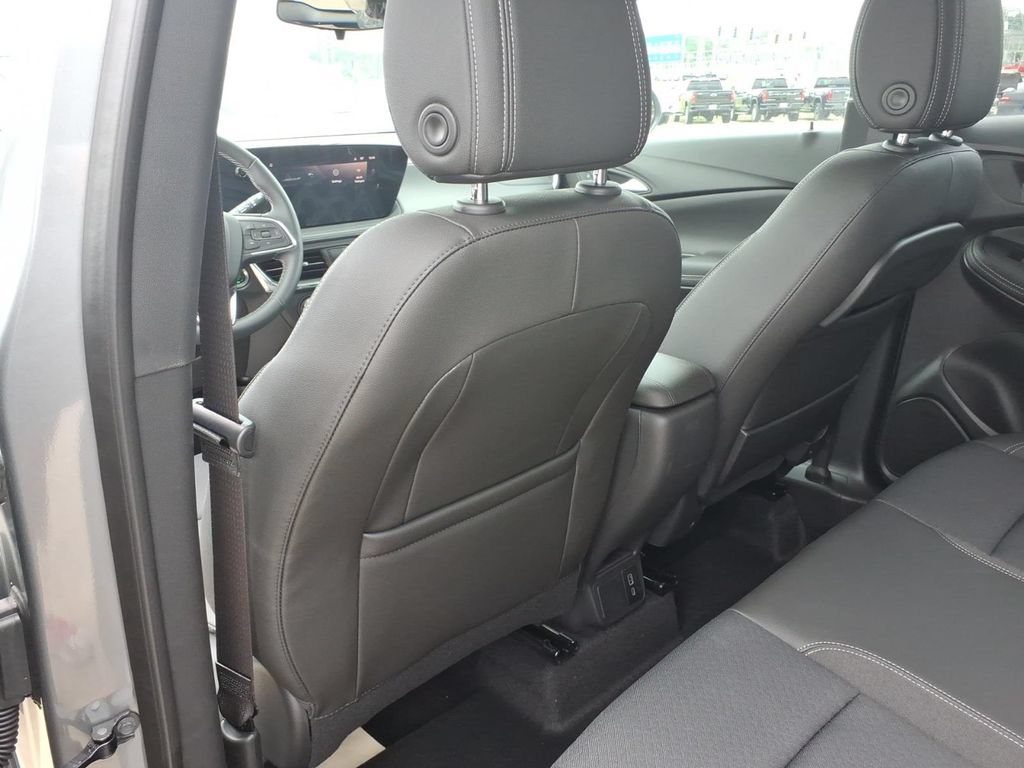New 2026 Buick Encore GX Preferred w/ Comfort Package FWD image 13