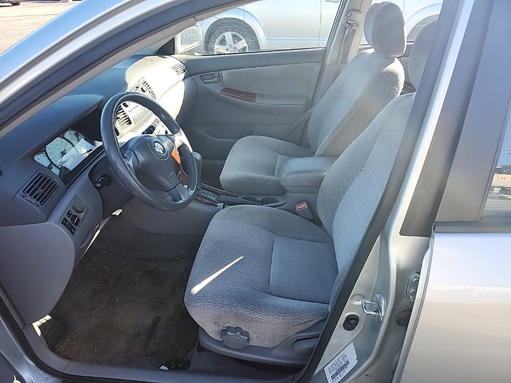 Used 2004 Toyota Corolla LE image 3