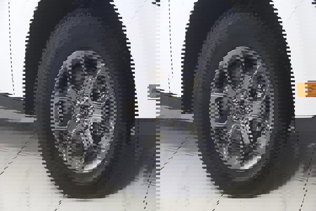 Used 2025 Ford Maverick XLT w/ 4K Tow Package image 12