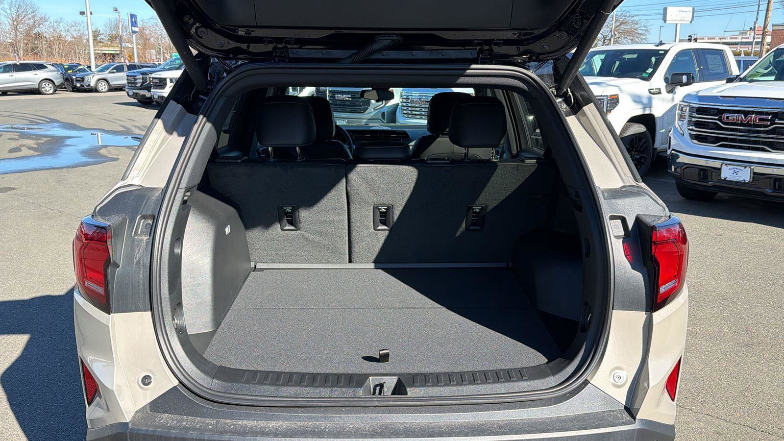 New 2026 GMC Terrain Elevation w/ Elevation Premium Package image 9