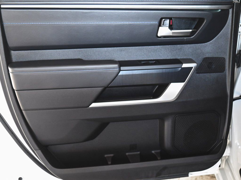 Used 2025 Toyota Tundra Platinum AWD/4WD image 14