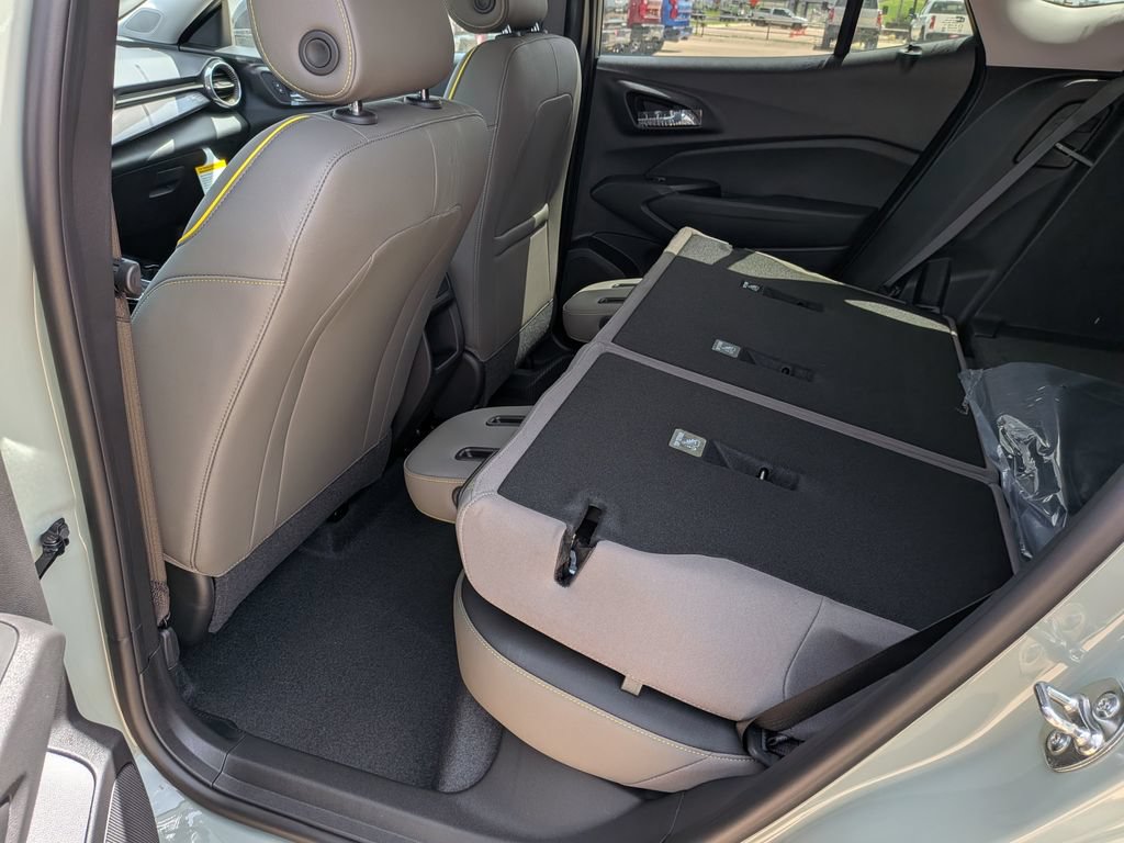 New 2026 Chevrolet Trax ACTIV w/ Driver Confidence Package FWD image 34