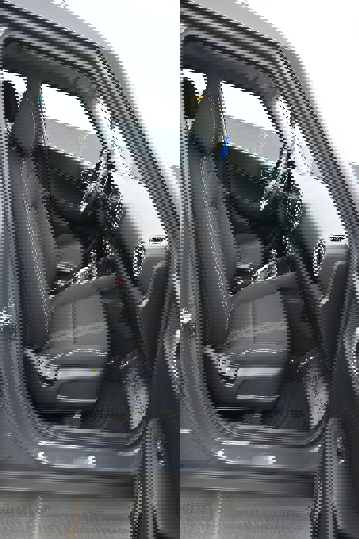 Certified 2024 Hyundai Venue SEL image 11