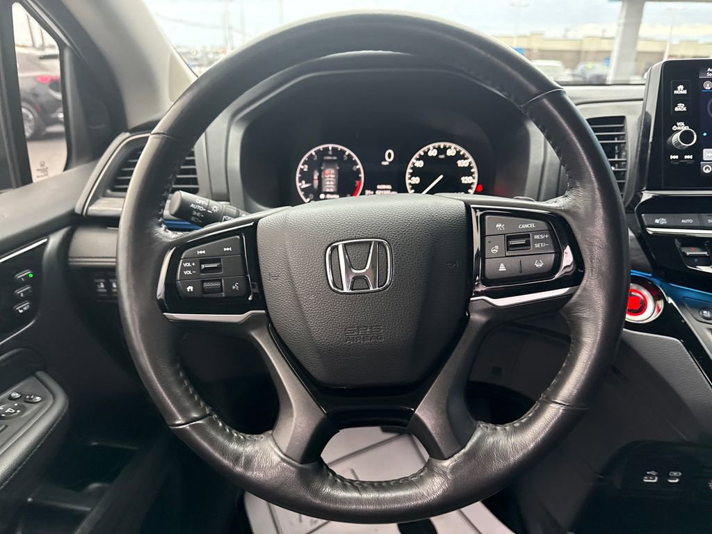 Used 2025 Honda Odyssey Elite image 18