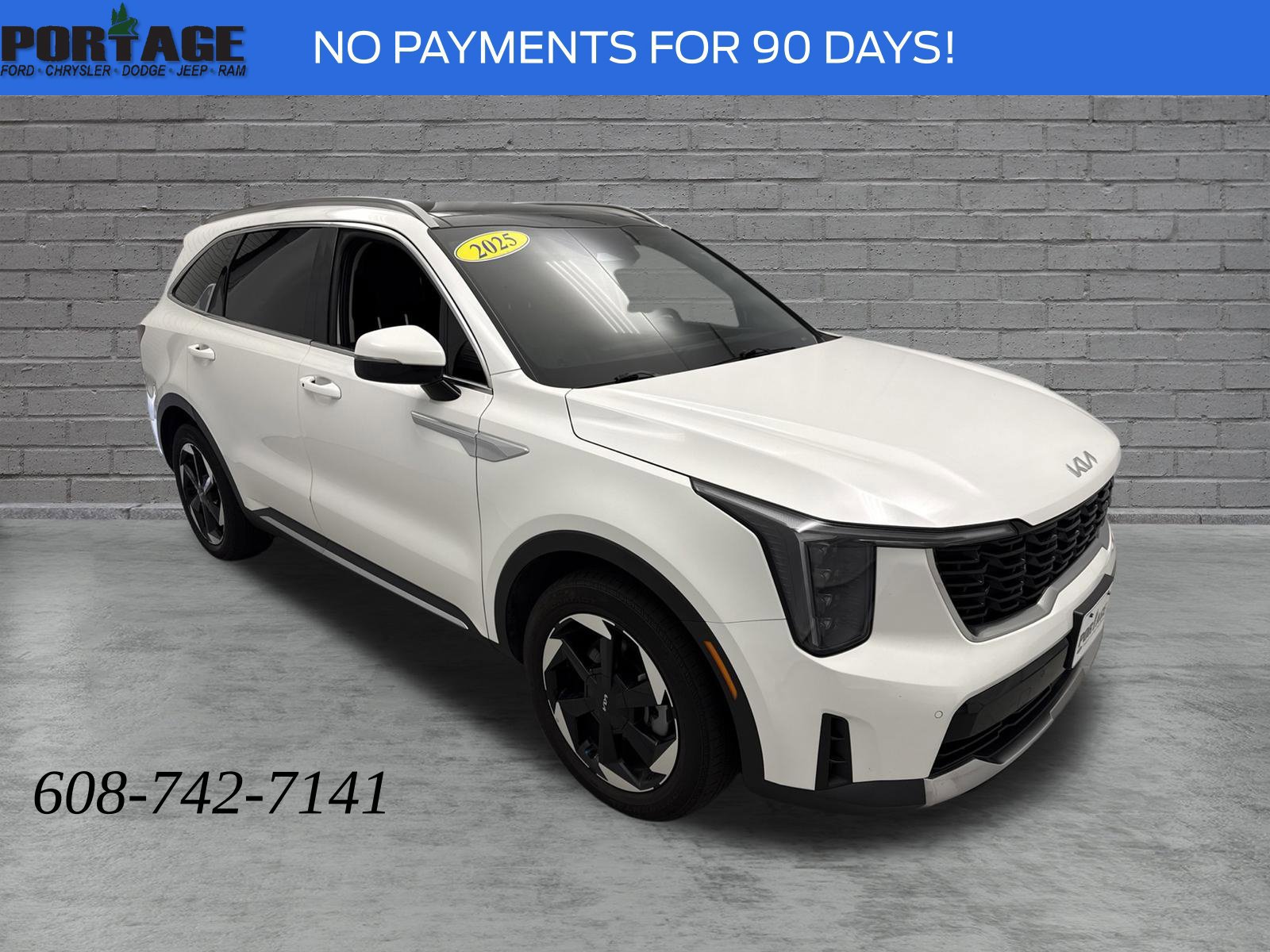 Used 2025 Kia Sorento EX w/ EX Panoramic Sunroof Package