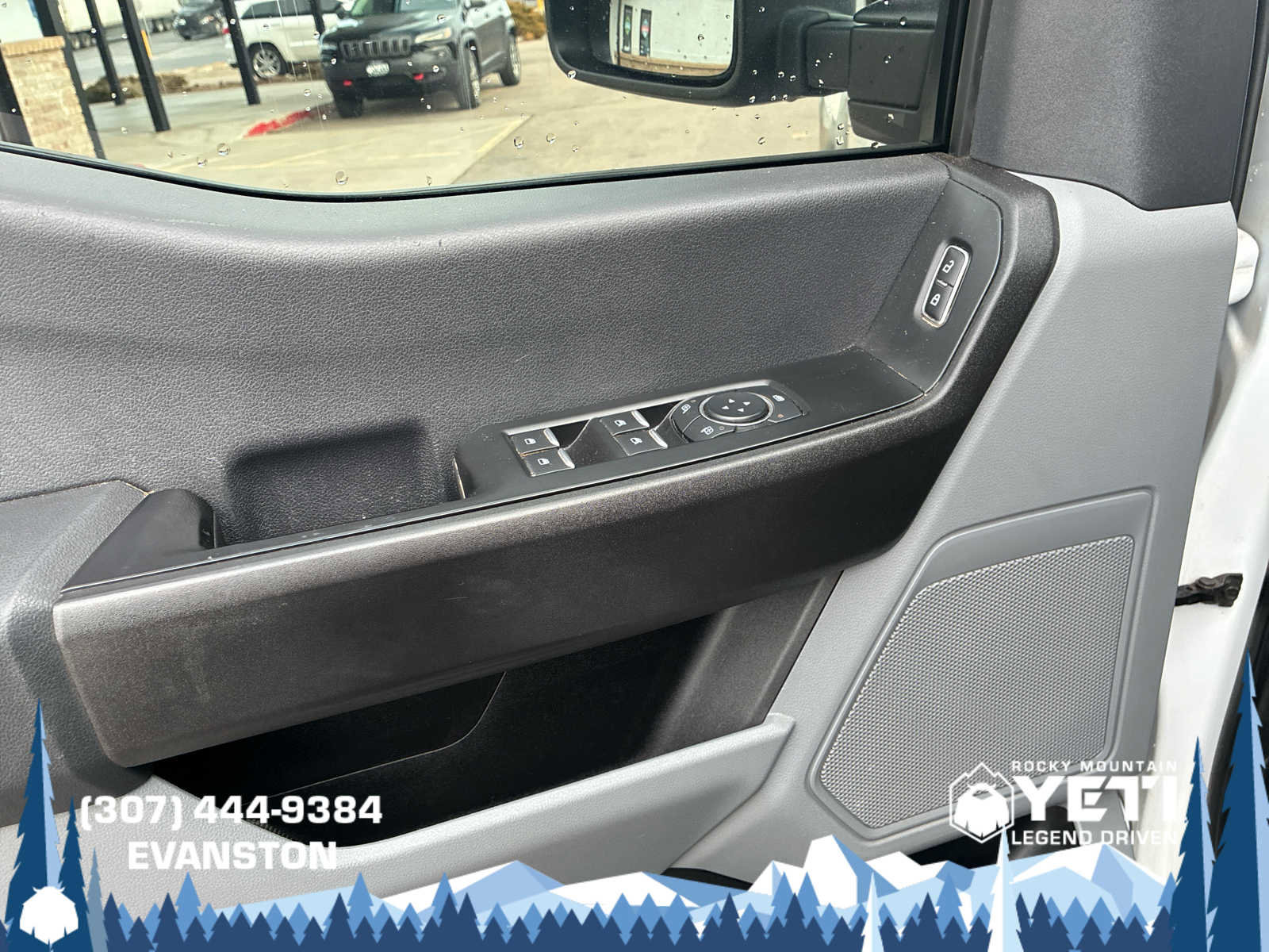 Used 2023 Ford F250 XL w/ Snow Plow Prep Package AWD/4WD image 9