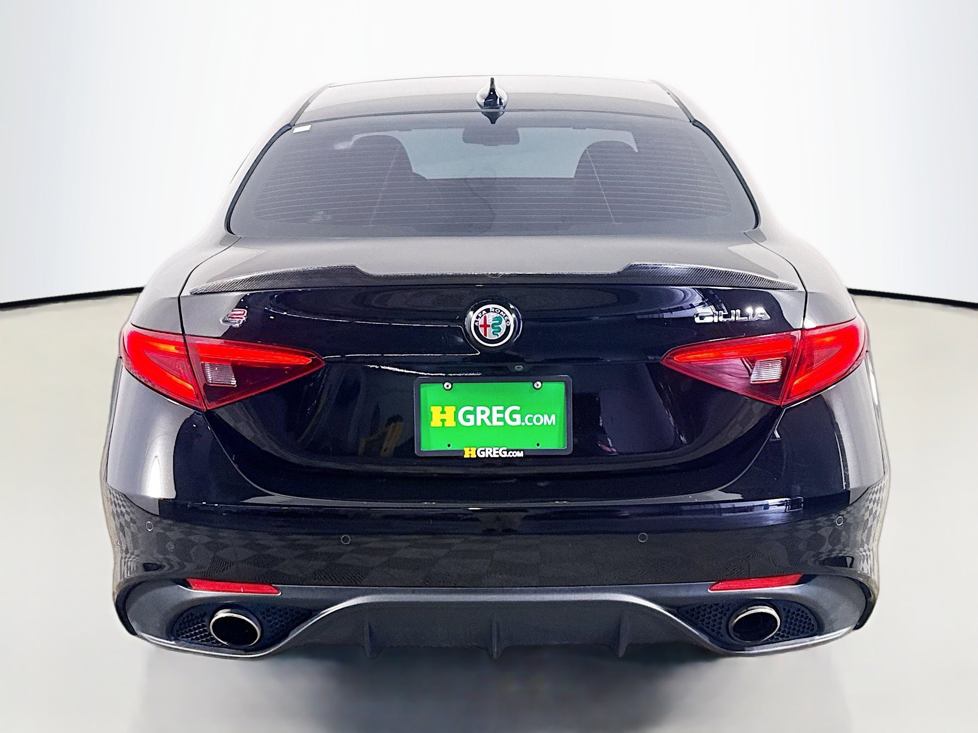 Used 2019 Alfa Romeo Giulia Ti Sport w/ Quick Order Package 22U Sport image 8