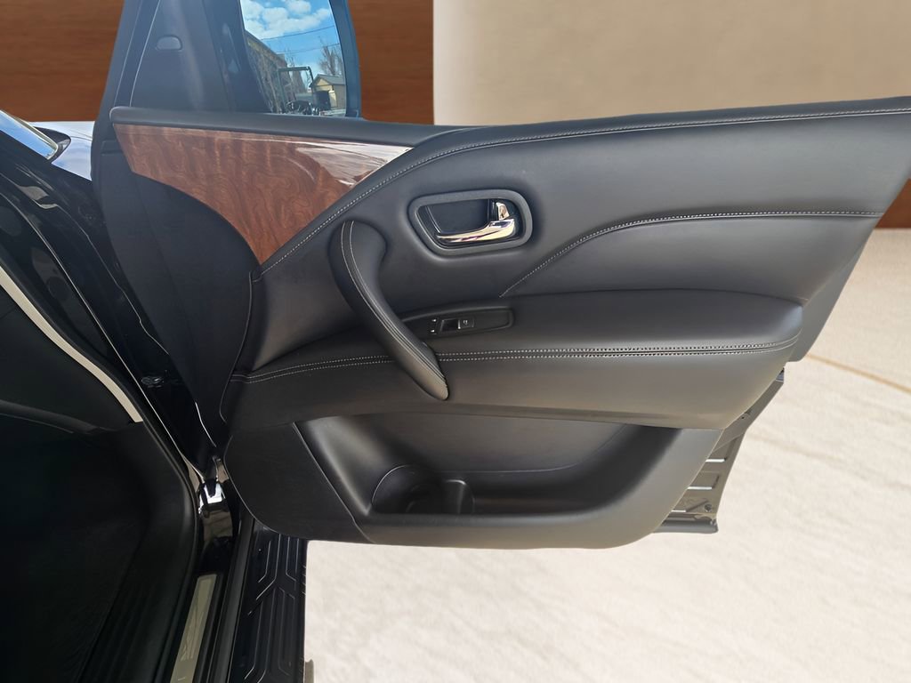 Used 2018 INFINITI QX80 2WD w/ Driver Assistance Package image 61