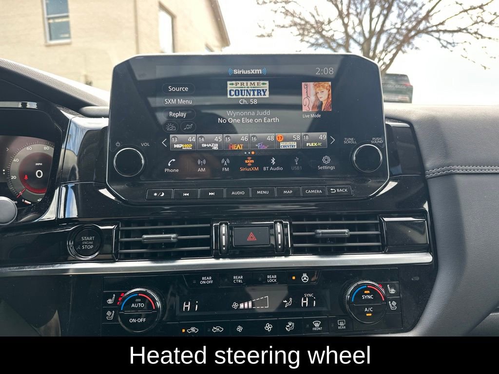 Used 2025 Nissan Pathfinder Platinum image 17