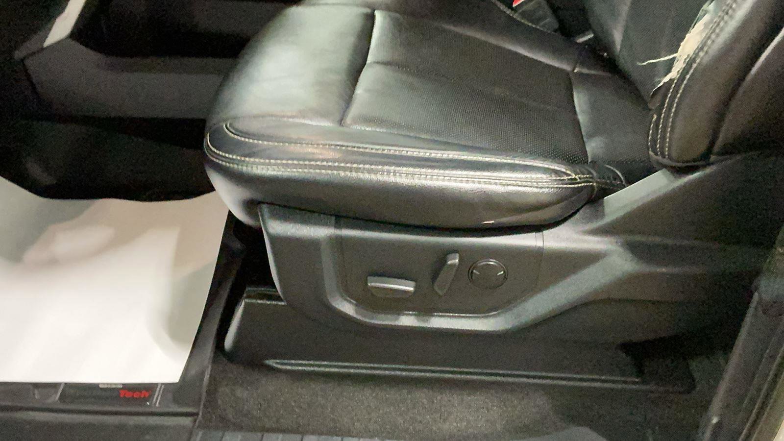 Used 2019 Ford F150 Lariat w/ Equipment Group 502A Luxury image 15