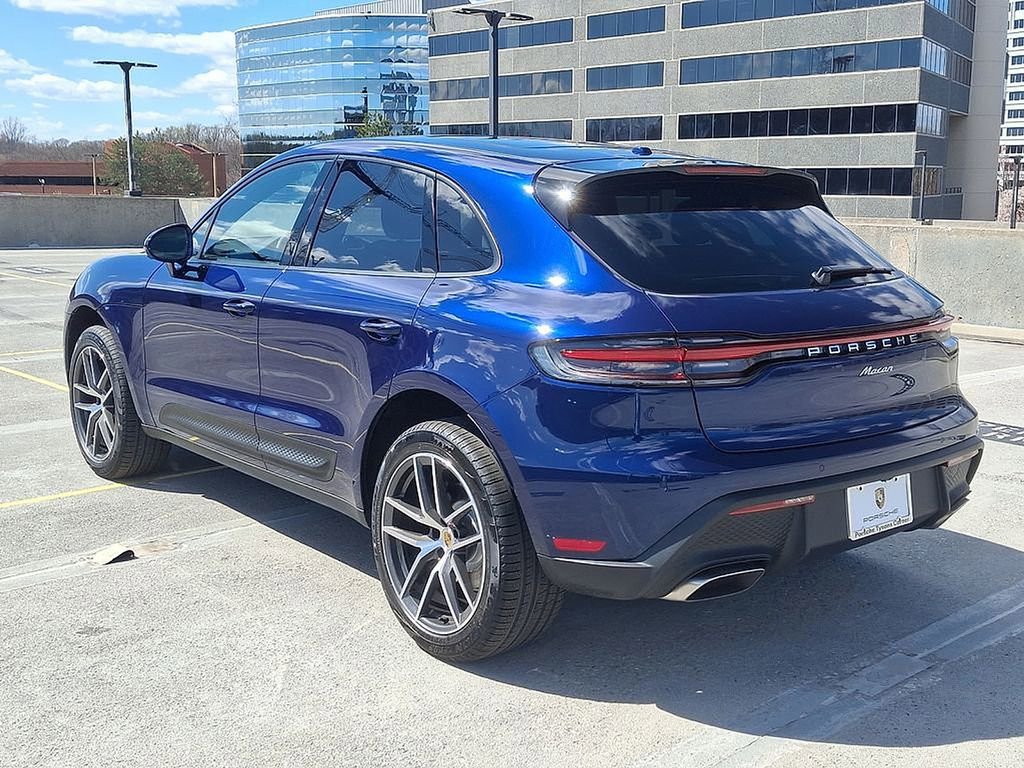 Used 2025 Porsche Macan image 10