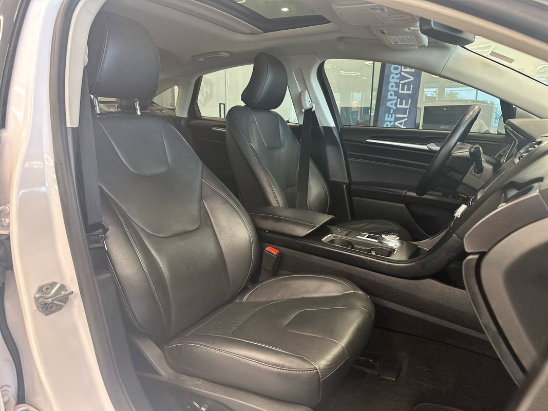 Used 2019 Ford Fusion Energi Titanium image 23