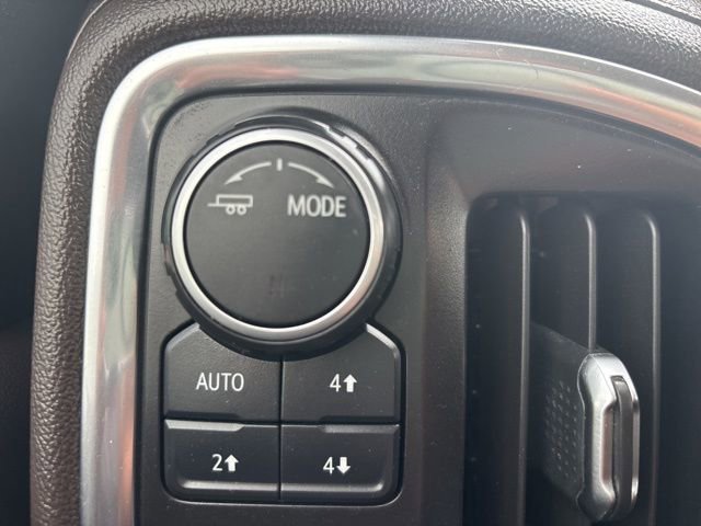 Used 2020 Chevrolet Silverado 2500 LTZ w/ LTZ Convenience Package AWD/4WD image 40