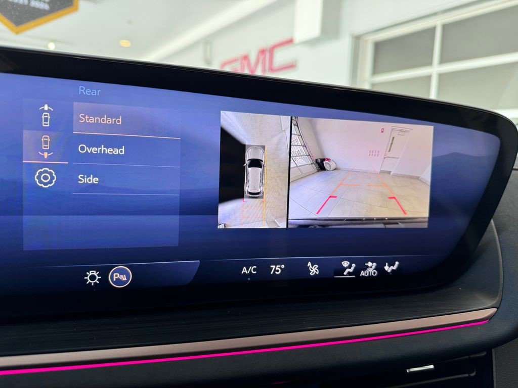 Certified 2025 Buick Envision Sport Touring image 19