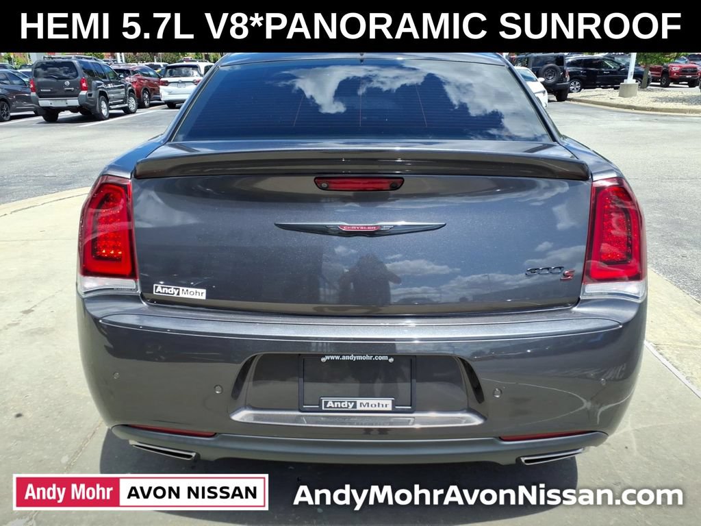 Used 2021 Chrysler 300 S w/ S Model Appearance Package RWD image 10