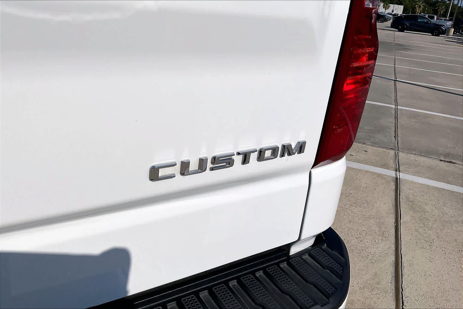 Certified 2025 Chevrolet Silverado 1500 Custom RWD image 10