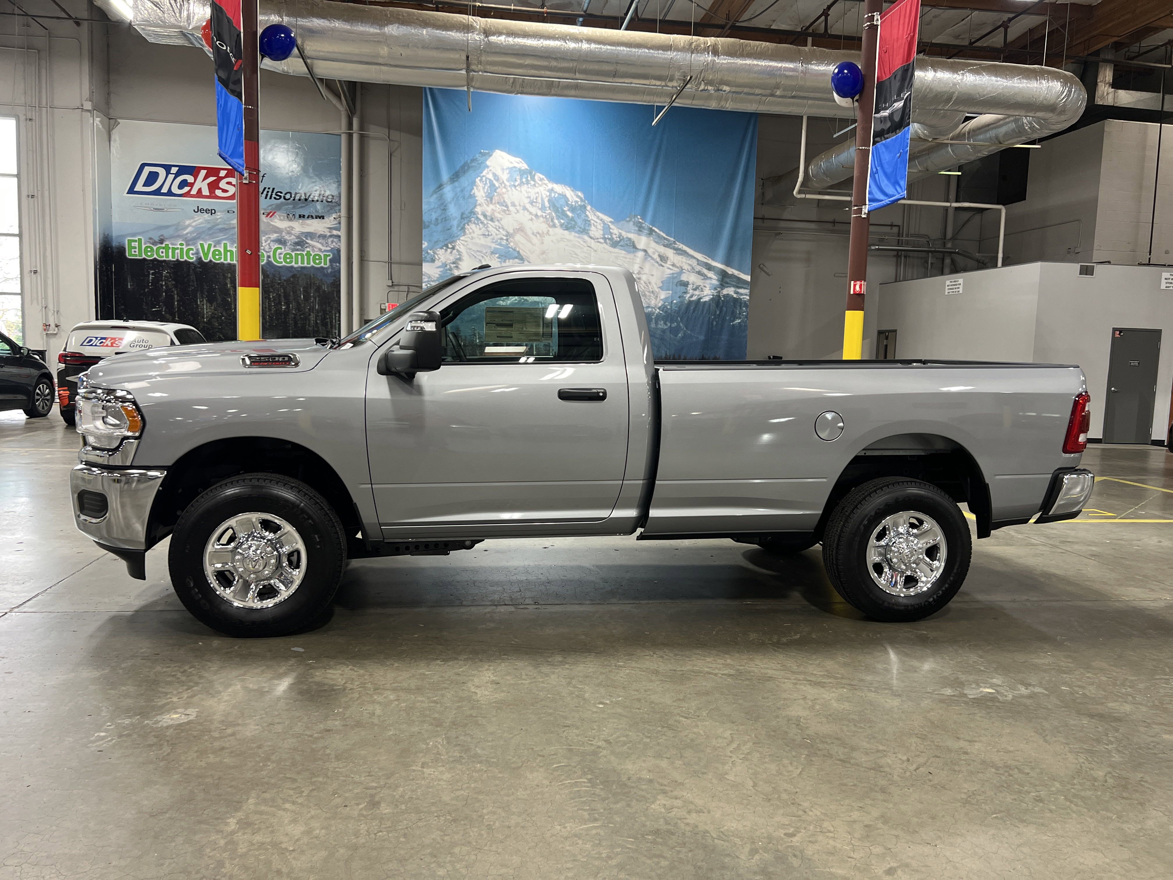 Used 2024 RAM 2500 Tradesman w/ Towing Technology Group image 2