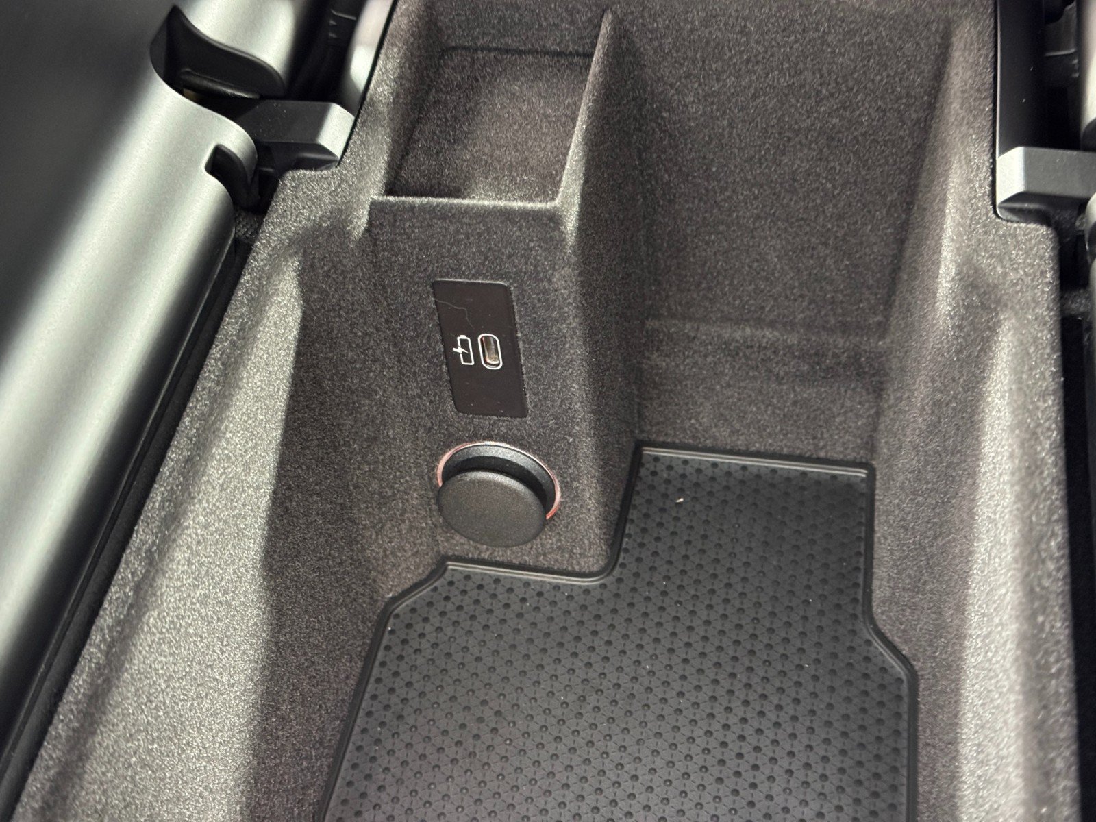 Used 2025 BMW 840i w/ M Sport Professional Package RWD image 34