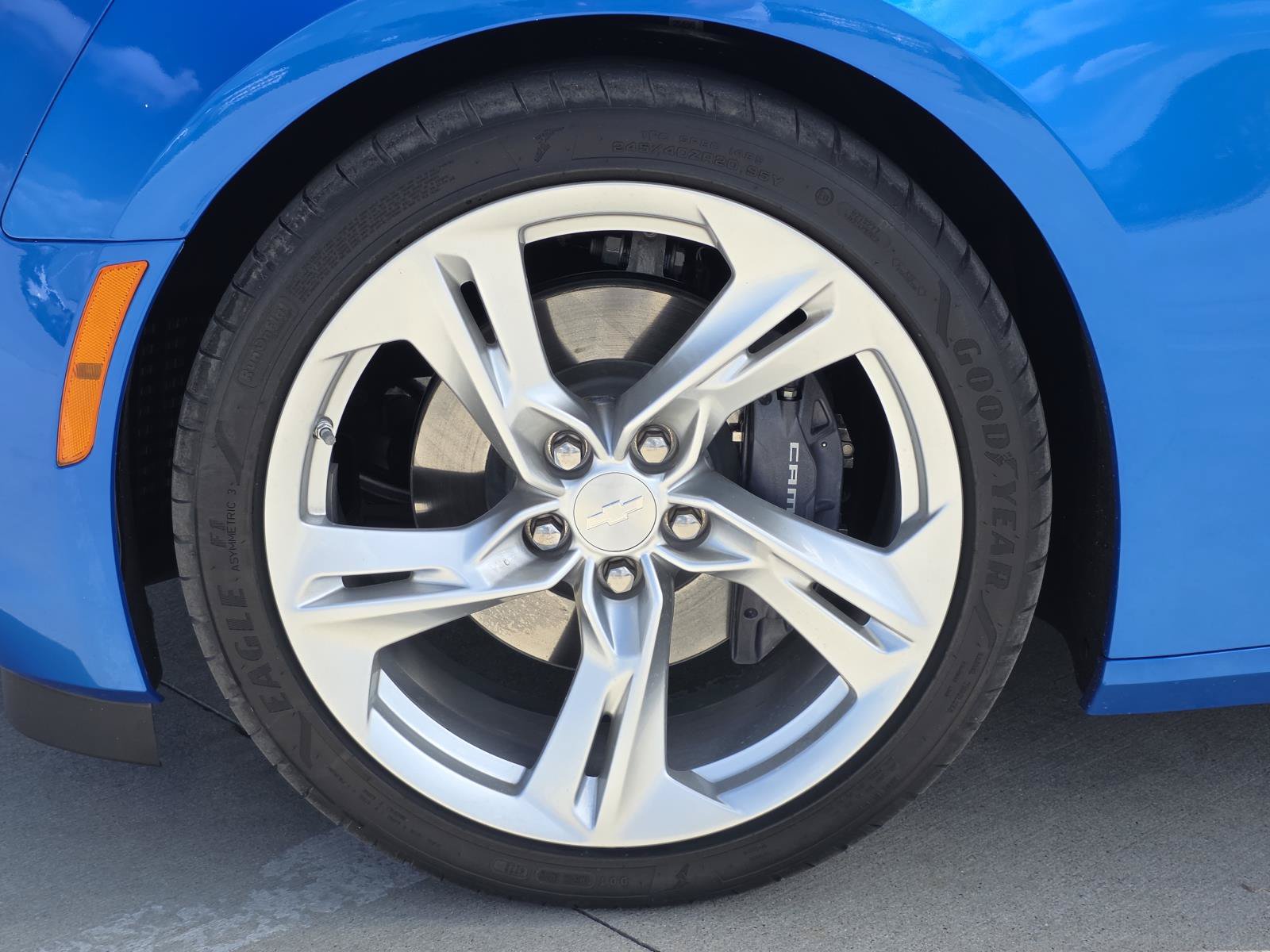 Used 2024 Chevrolet Camaro SS RWD image 8