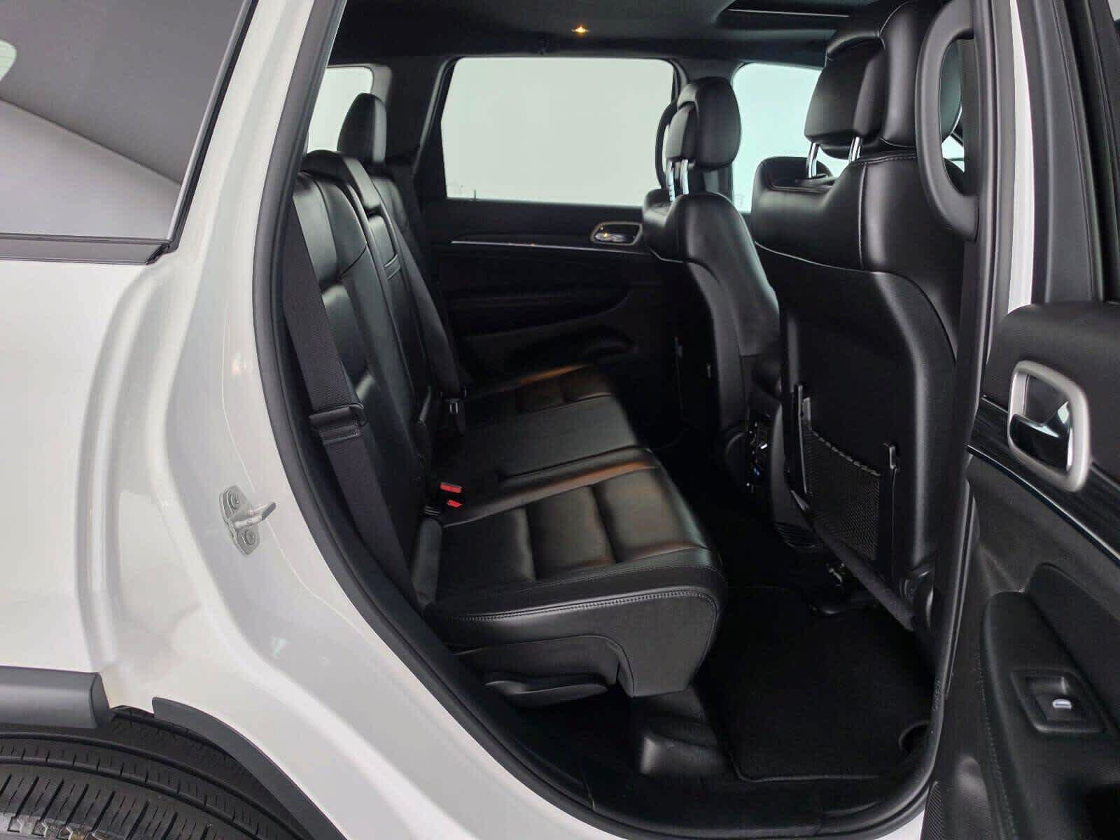 Used 2020 Jeep Grand Cherokee Limited RWD image 12