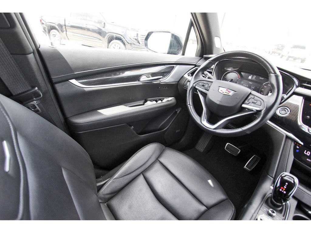 Certified 2024 Cadillac XT6 Sport AWD/4WD image 8