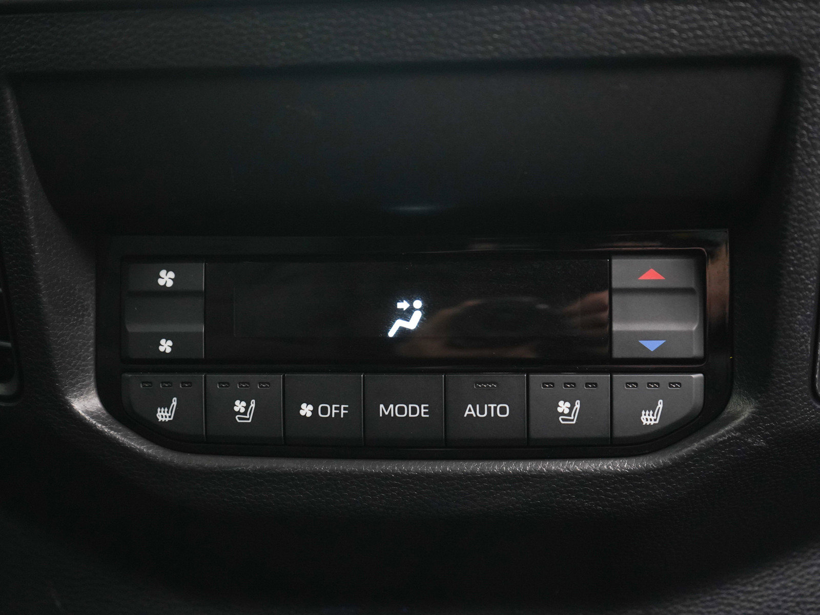 Used 2026 Toyota Sequoia Capstone AWD/4WD image 17