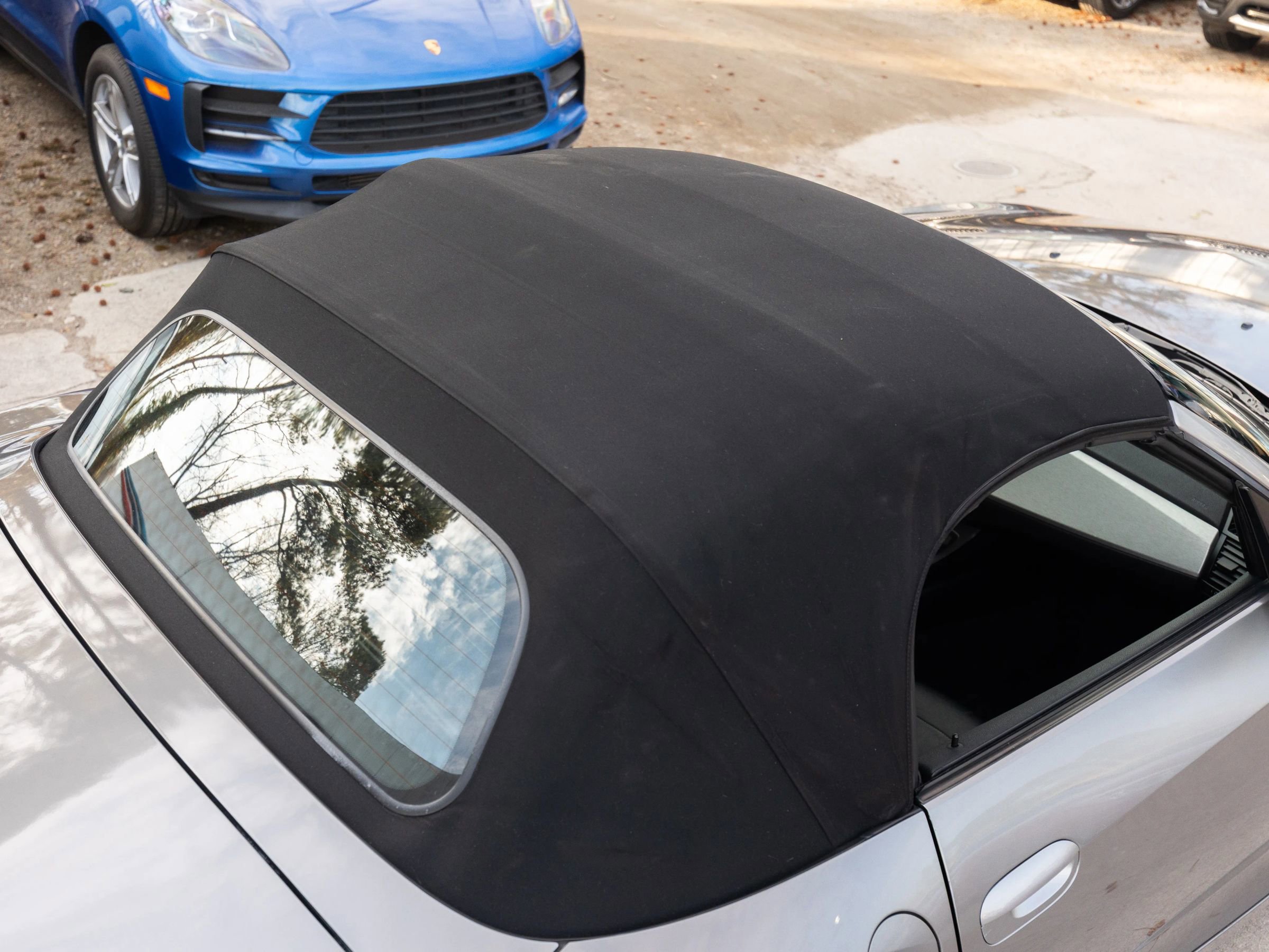 Used 2003 BMW Z4 2.5i image 38