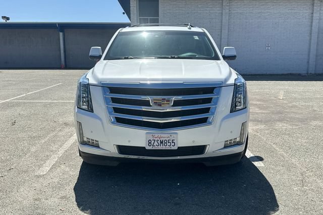 Used 2018 Cadillac Escalade ESV Luxury AWD/4WD image 3