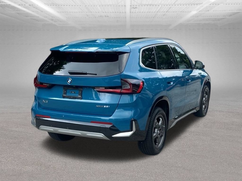 Used 2023 BMW X1 xDrive28i w/ Premium Package AWD/4WD image 5