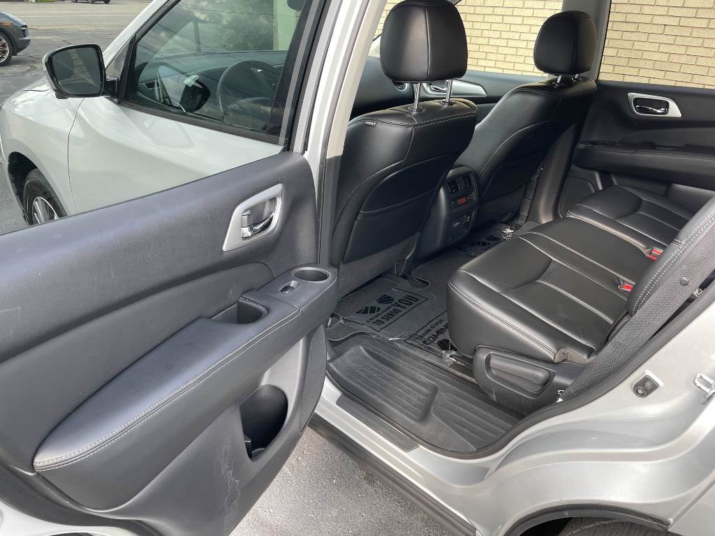 Used 2017 Nissan Pathfinder SL w/ SL Tech Package AWD/4WD image 19