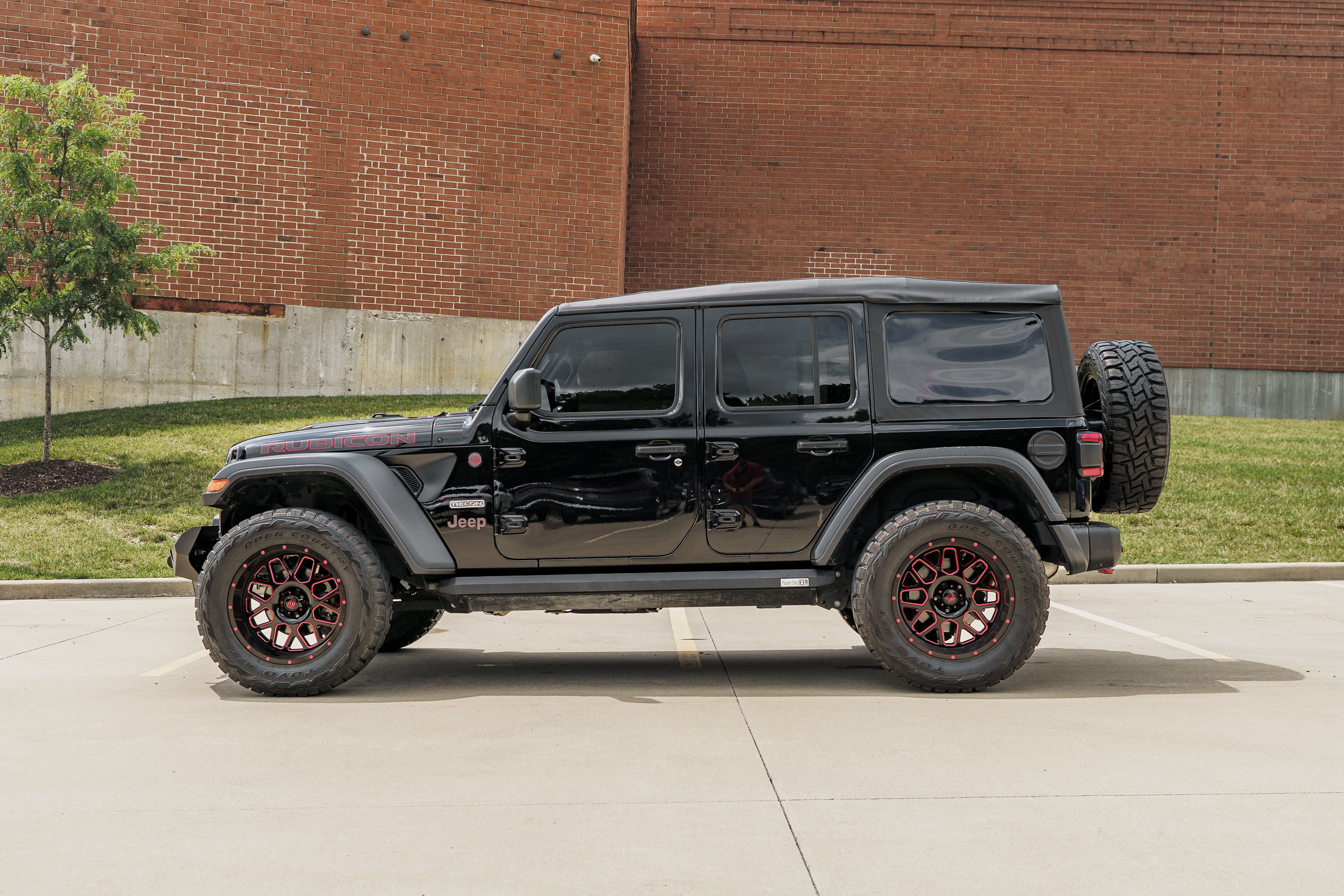 Used 2020 Jeep Wrangler Unlimited Rubicon w/ Quick Order Package 28Y Recon AWD/4WD image 6