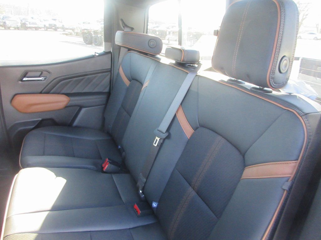 New 2026 GMC Canyon AT4 image 14