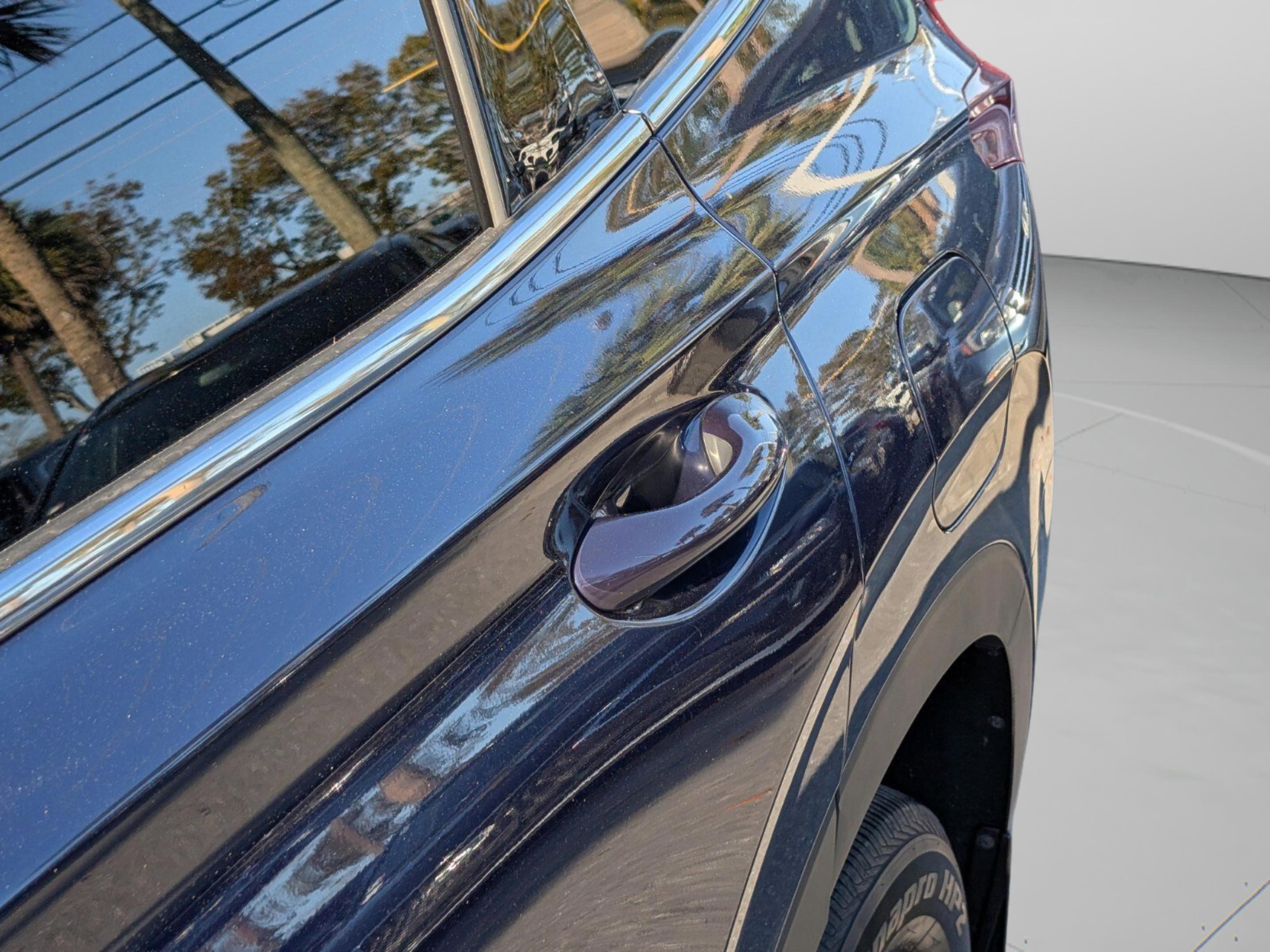 Used 2020 Hyundai Santa Fe SEL image 25