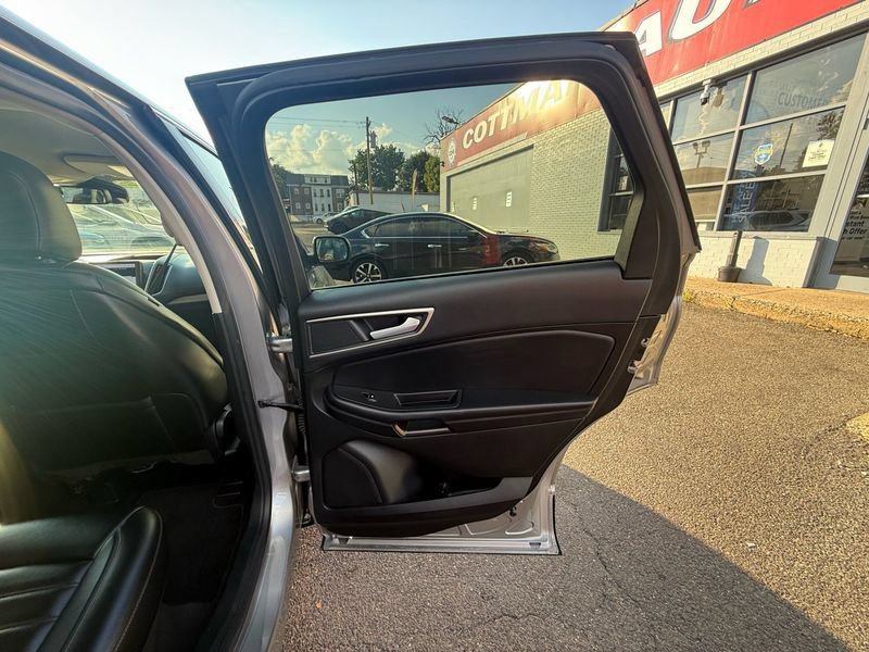 Used 2023 Ford Edge SEL AWD/4WD image 20