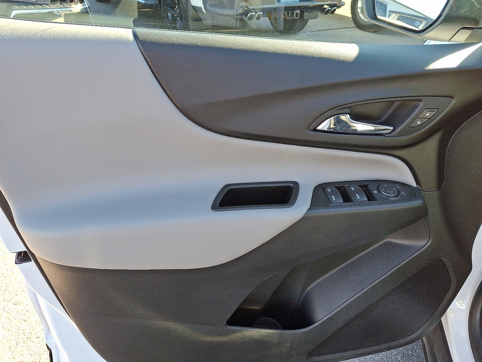 Certified 2024 Chevrolet Equinox LS image 12