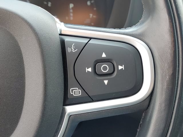 Used 2018 Volvo XC60 T6 Momentum w/ Convenience Package AWD/4WD image 20