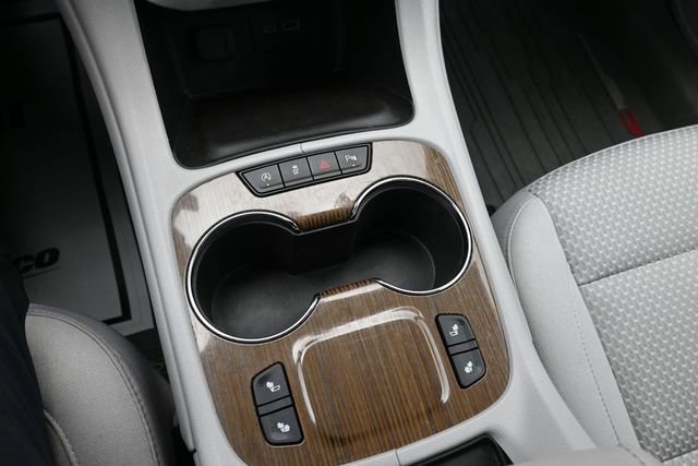 Used 2021 GMC Acadia SLE w/ Driver Convenience Package FWD image 43
