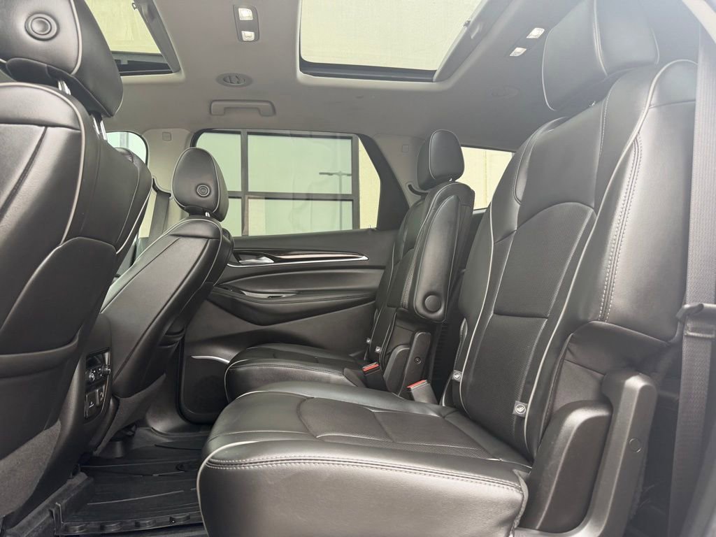 Used 2021 Buick Enclave Avenir w/ Avenir Technology Package image 24