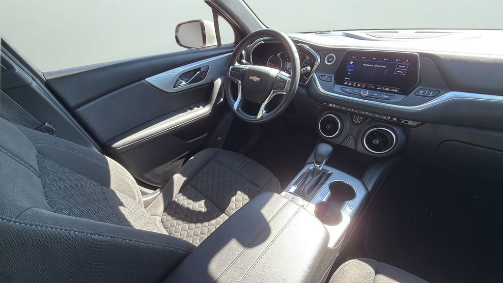 Used 2022 Chevrolet Blazer LT FWD image 21