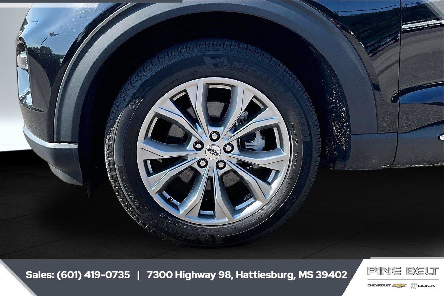 Used 2023 Ford Explorer XLT w/ Equipment Group 202A AWD/4WD image 7