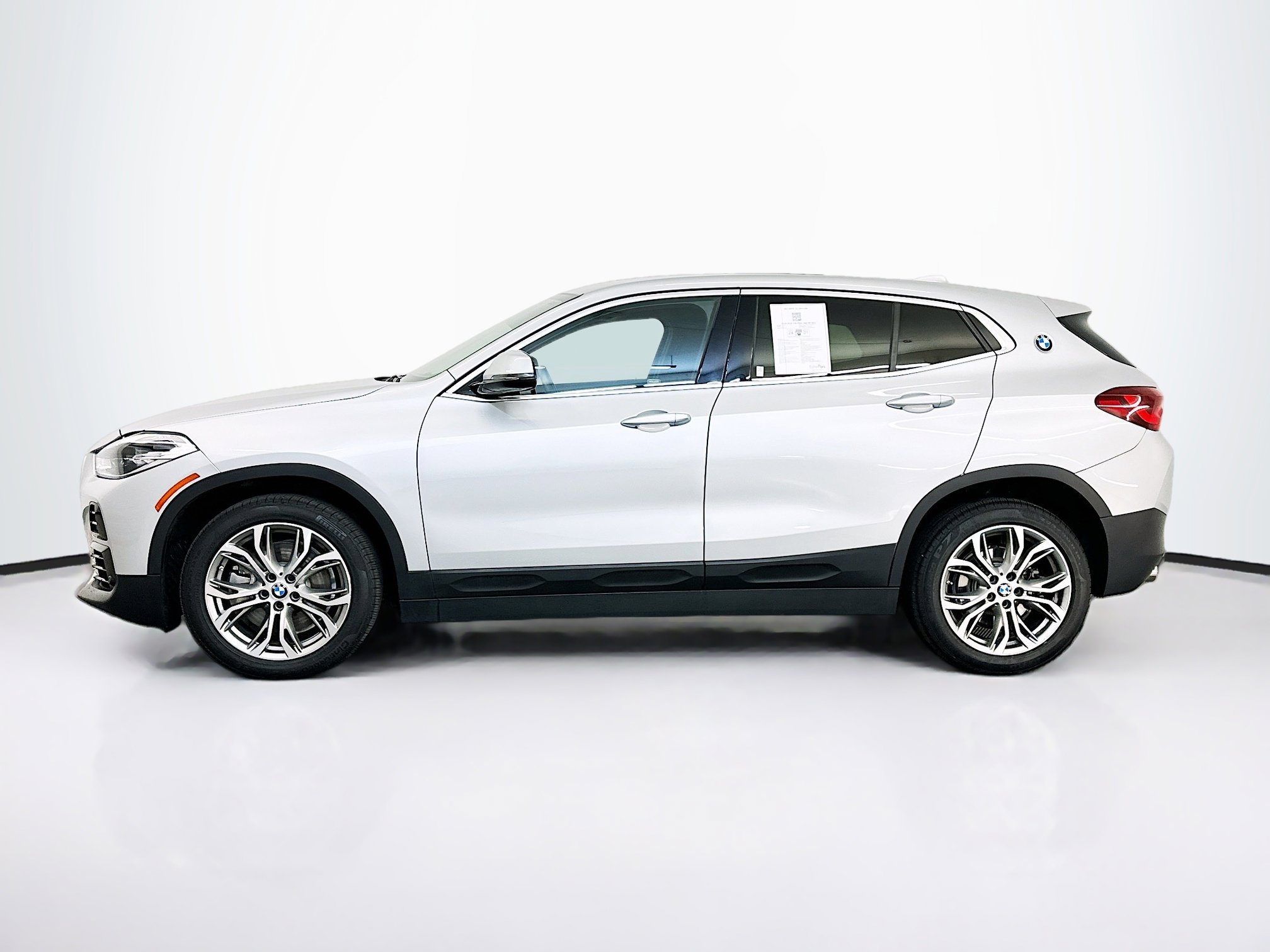 Used 2022 BMW X2 xDrive28i w/ Premium Package image 4